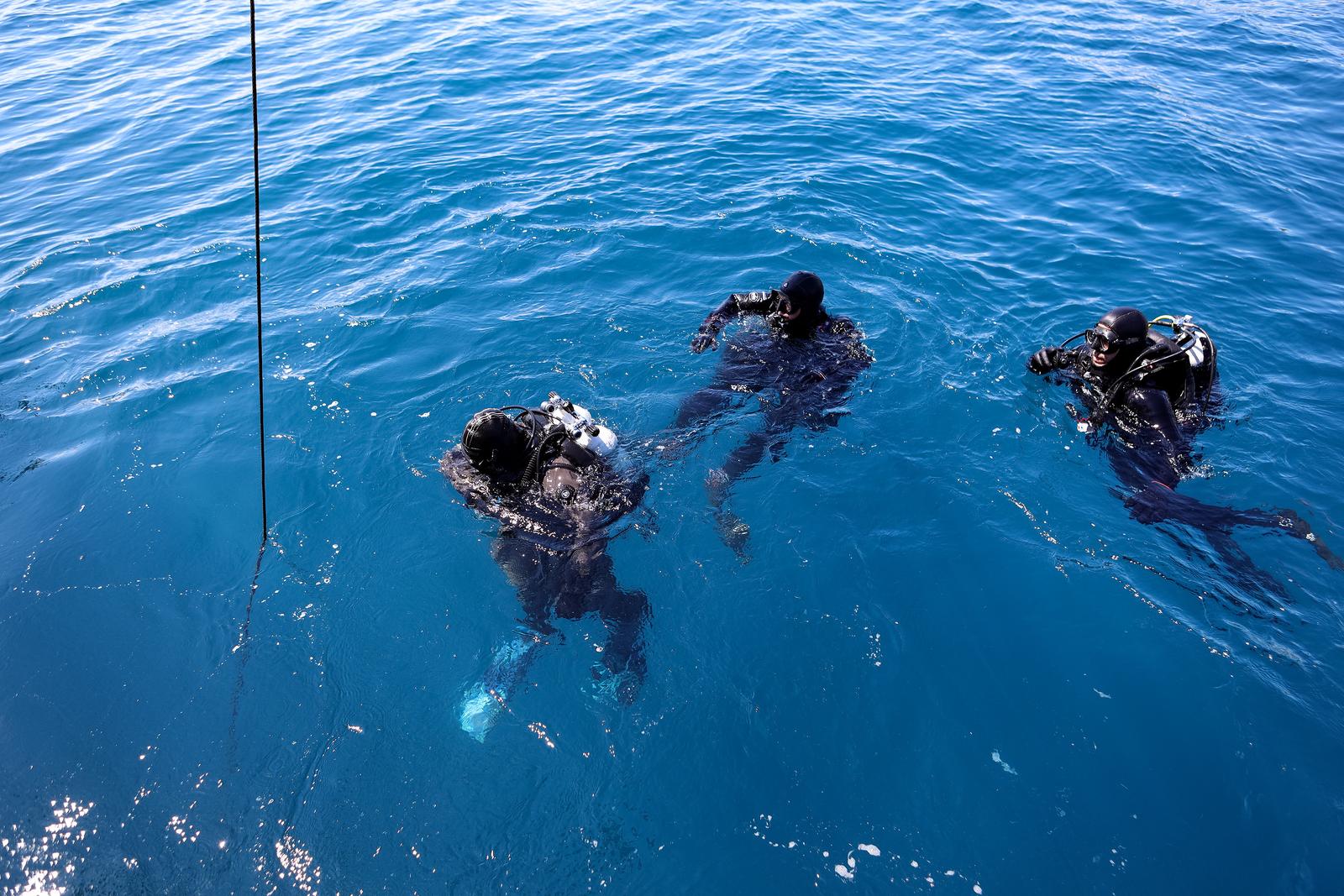 Ekološka manifestacija “Uz more, za more: zelena misija za održivu budućnost Hrvatske” održala se danas na plivarici Škoda koja je jutros u 11 sati isplovila iz zadarske luke Gaženica prema Ugljanu gdje će se provela akcija izvlačenja odbačenih ribarskih Ekološka manifestacija “Uz more, za more: zelena misija za održivu budućnost Hrvatske” održala se danas na plivarici Škoda koja je jutros u 11 sati isplovila iz zadarske luke Gaženica prema Ugljanu gdje će se provela akcija izvlačenja odbačenih ribarskih