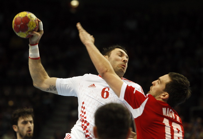 Veszprem, 040413.
Kvalifikacijska utakmica za Europsko prvenstvo rukometnih reprezentacija Madjarske i Hrvatske.
Na fotografiji: Blazenko Lackovic.
Foto: Zeljko Hajdinjak / Cropix