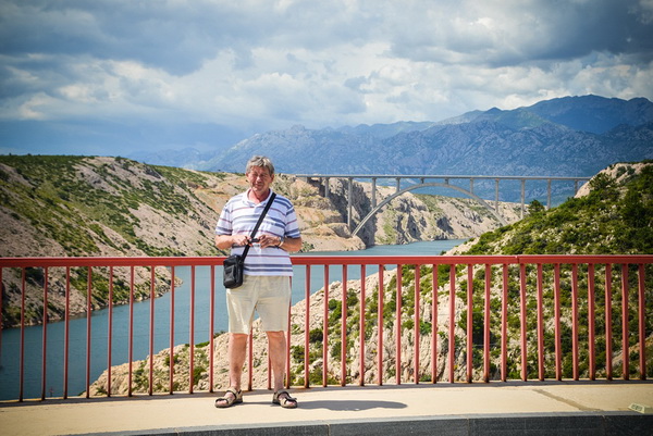 Mario Možnik i njegovi kolege sportaši otvorili su sezonu Bungee Jumpinga sa starog Masleničkom mosta