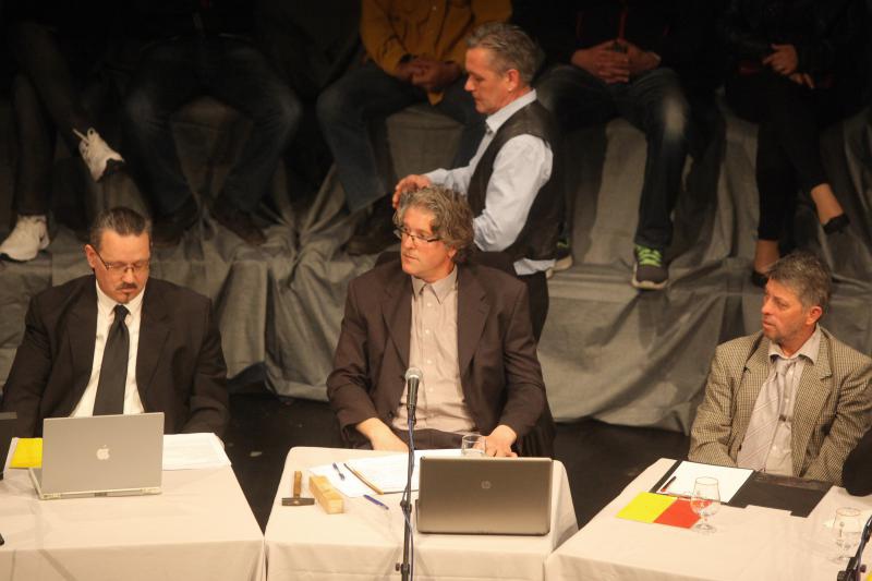 U HKK Zadar odrzana je premijera predstave pod nazivom Aktualni sat, Kulturno umjetnickog drustva Bleke i Konji. Photo: Filip Brala/PIXSELL U HKK Zadar odrzana je premijera predstave pod nazivom Aktualni sat, Kulturno umjetnickog drustva Bleke i Konji. Photo: Filip Brala/PIXSELL