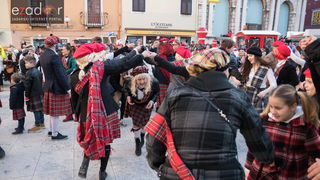 Zadarski karneval 2018: Povorka maškaranih skupina od Gradskih vrata preko Foruma do Narodnog trga Zadarski karneval 2018: Povorka maškaranih skupina od Gradskih vrata preko Foruma do Narodnog trga
