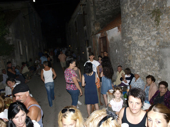 Bokanjac: kuntrada ka nekad 24. srpnja 2010, Foto: Nino Pavic Bokanjac: kuntrada ka nekad 24. srpnja 2010, Foto: Nino Pavic