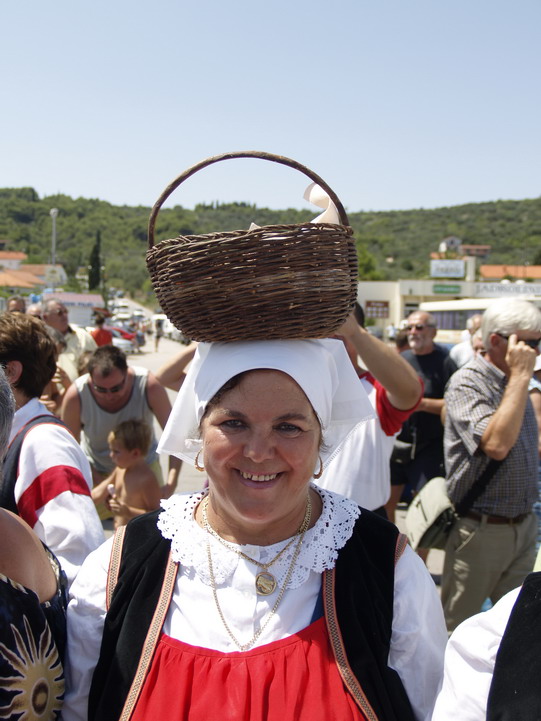 OLYMPUS DIGITAL CAMERA OLYMPUS DIGITAL CAMERA