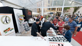 Prva večernja “fešta od rib'” Tuna, Sushi & Wine Festivala