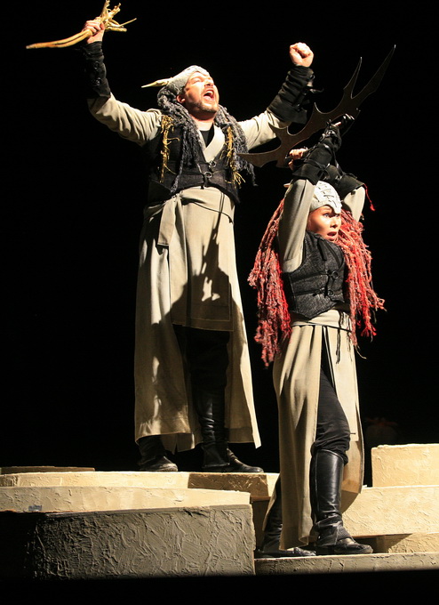 Rijeka, 250212.
U organizaciji muzeja starih racunala Peek & Poke u Hrvatskom kulturnom domu (HKD) na Susaku prikazana je prva klingonska opera na svijetu u izvedbi nizozemskog teatra Zeebelt. Opera pod nazivom U na jeziku je Klingonaca, izmisljenog ratni Rijeka, 250212.
U organizaciji muzeja starih racunala Peek & Poke u Hrvatskom kulturnom domu (HKD) na Susaku prikazana je prva klingonska opera na svijetu u izvedbi nizozemskog teatra Zeebelt. Opera pod nazivom U na jeziku je Klingonaca, izmisljenog ratni