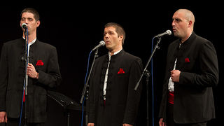 HNK Zadar: “Ljubi s ljubavlju”, foto: Leo Banić HNK Zadar: “Ljubi s ljubavlju”, foto: Leo Banić