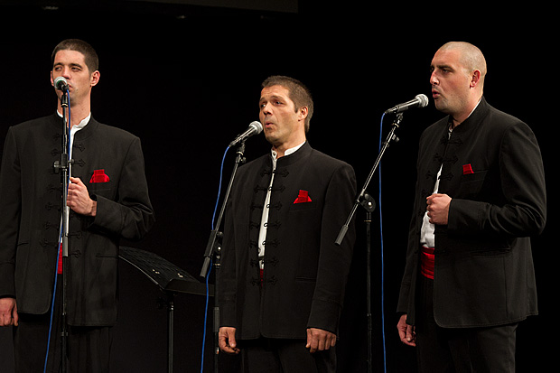 HNK Zadar: “Ljubi s ljubavlju”, foto: Leo Banić HNK Zadar: “Ljubi s ljubavlju”, foto: Leo Banić