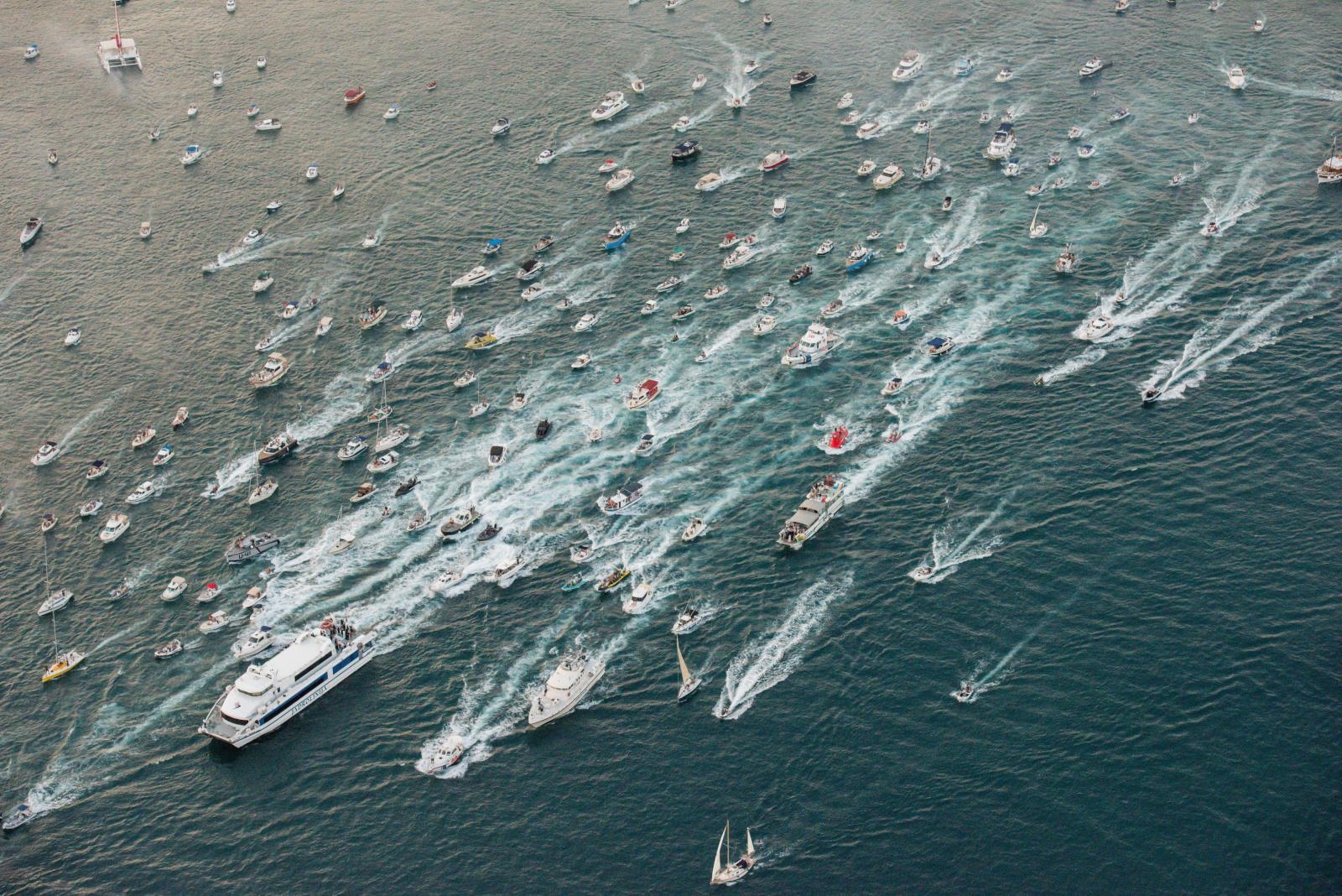 Splićani ispratili Olivera na posljednju plovidbu – fotografije iz zraka