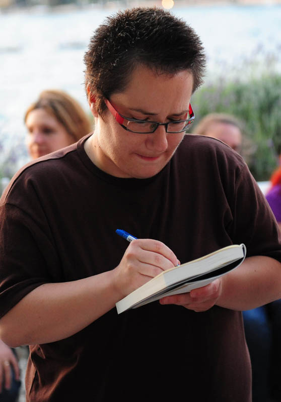 Garden: Promocija knjige Merite Arslani, foto: Nenad Marcev Garden: Promocija knjige Merite Arslani, foto: Nenad Marcev