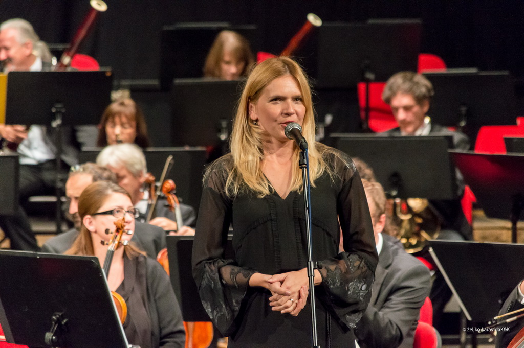 Simfonijski orkestar HRT-a pod ravnjanjem Enrica Dinda otvorio koncertnu sezonu u Zadru Simfonijski orkestar HRT-a pod ravnjanjem Enrica Dinda otvorio koncertnu sezonu u Zadru