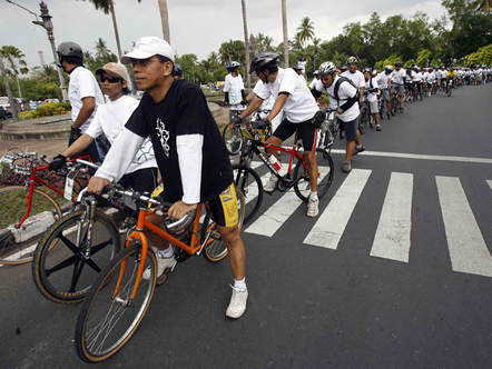 Image 1195785 (auto) Image 1195785 (auto)