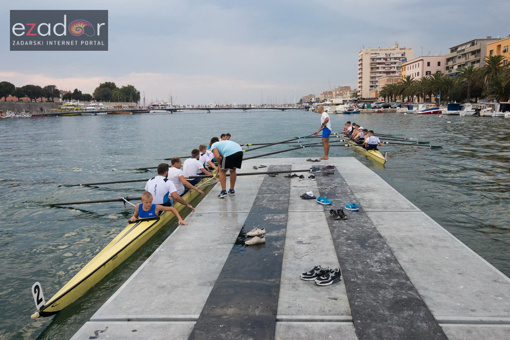 6. “Jadranov veslački dvoboj” osmeraca u uvali Jazine 6. “Jadranov veslački dvoboj” osmeraca u uvali Jazine