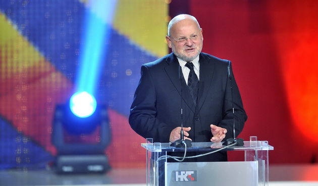 Zagreb, 241211.
HTV, Prisavlje 3.
Studio Anton Marti.
Svecanost proglasenja najboljih sportasa i sportskih ekipa za 2011. u izboru Sportskih novosti.
Na fotografiji: govor predsjednika HOO-a Zlatka Matese.
Foto: Boris Kovacev / CROPIX