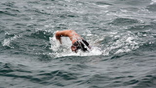 Dani Dikla 2009: Dr Velimir Susak Taci isplivao maraton Preko-Diklo Dani Dikla 2009: Dr Velimir Susak Taci isplivao maraton Preko-Diklo