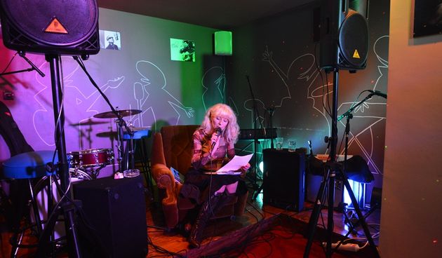 Večer poezije – Riječi iznad svega i Balboa band u Backstage baru