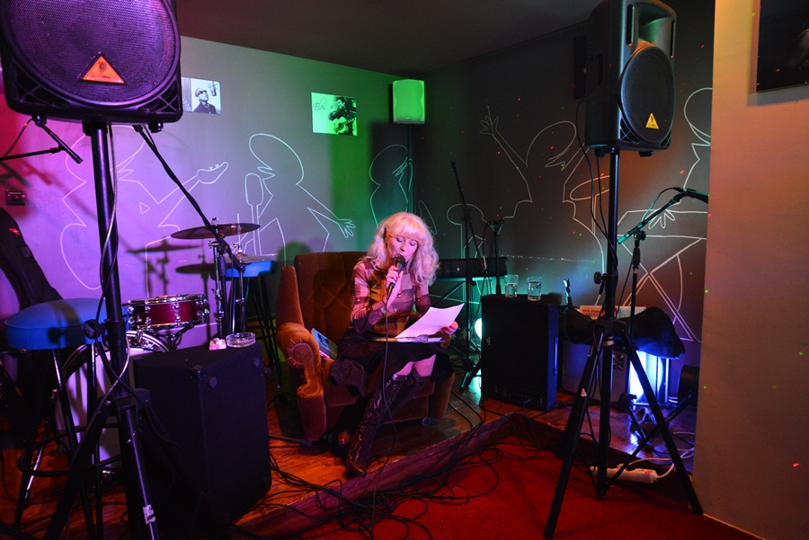 Večer poezije – Riječi iznad svega i Balboa band u Backstage baru