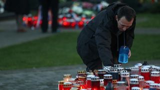 U Vukovaru su upaljene svijeće za poginule hrvatske branitelje i civile na Memorijalnom groblju žrtava iz Domovinskog rata. Photo: Petar Glebov/PIXSELL U Vukovaru su upaljene svijeće za poginule hrvatske branitelje i civile na Memorijalnom groblju žrtava iz Domovinskog rata. Photo: Petar Glebov/PIXSELL