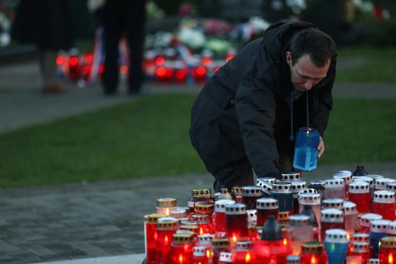 U Vukovaru su upaljene svijeće za poginule hrvatske branitelje i civile na Memorijalnom groblju žrtava iz Domovinskog rata. Photo: Petar Glebov/PIXSELL U Vukovaru su upaljene svijeće za poginule hrvatske branitelje i civile na Memorijalnom groblju žrtava iz Domovinskog rata. Photo: Petar Glebov/PIXSELL
