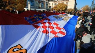 Image 380835 (auto) Image 380835 (auto)