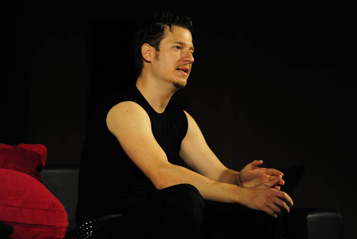 Zadar, 15.07.2013. snimio: Nenad Marčev 
TEATAR RUGANTINO, Zagreb 
Jordan Cvetanović: TERAPIJA 
redateljica: Maja Šimić 
igraju: Gordana Gadžić, 
Siniša Popović, Luka Dragić 
Dvorište Providurove palače