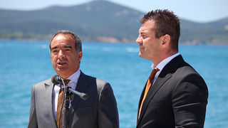 Svečanost polaganja J. Y. Costeau memorijalne ploče na Morskim orguljama