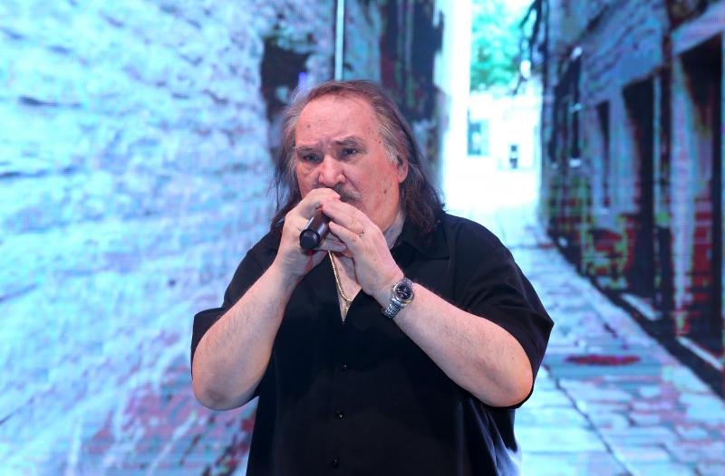 U povodu 950 godina prvog spomena grada Šibenika, blagdana sv. Mihovila i Dana grada održan je veliki koncert legendarnog Mate Miše Kovača. Photo: Duško Jaramaz/PIXSELL U povodu 950 godina prvog spomena grada Šibenika, blagdana sv. Mihovila i Dana grada održan je veliki koncert legendarnog Mate Miše Kovača. Photo: Duško Jaramaz/PIXSELL