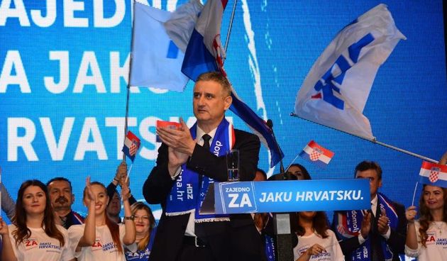 Predizborni skup Domoljubne koalicije za V. izbornu jedinicu u sportskoj dvorani Grabrik. Skupu je prisustvovalo vodstvo Domoljubne koalicije na celu s predsjednikom Hrvatske demokratske zajednice Tomislavom Karamarkom. Photo: Ivica Galovic/ PIXSELL