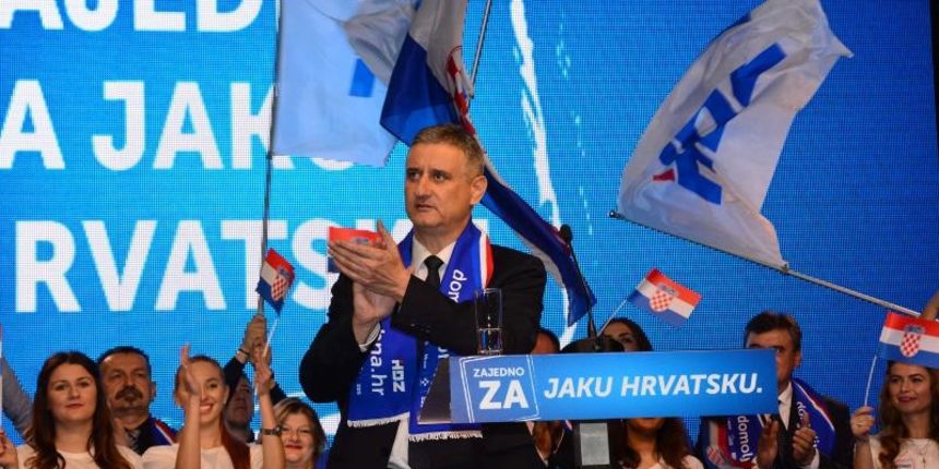 Predizborni skup Domoljubne koalicije za V. izbornu jedinicu u sportskoj dvorani Grabrik. Skupu je prisustvovalo vodstvo Domoljubne koalicije na celu s predsjednikom Hrvatske demokratske zajednice Tomislavom Karamarkom. Photo: Ivica Galovic/ PIXSELL