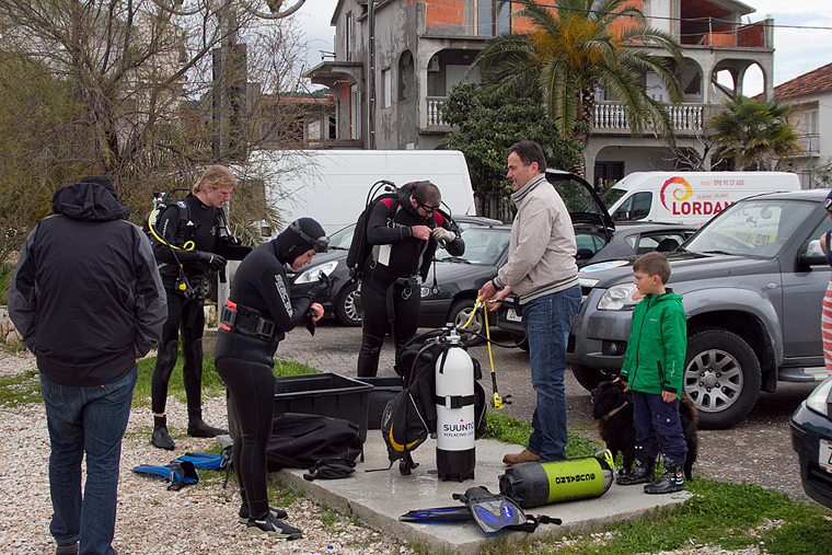 Ekološka akcija čišćenja podmorja u Bibinjama, foto: Leo Banić Ekološka akcija čišćenja podmorja u Bibinjama, foto: Leo Banić