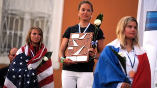 Zadar, 160711.
ISAF svjetsko juniorsko prvenstvo
Zadar 2011, 07.-15. srpanj 2011.
Zatvaranje jedrlicarskog prvenstva i podjela medalja i pehara najboljim momcadima.
Na slici: pobjednice u klasi Laser Radial za cure
1st NOR Tiril Bue,
2nd USA Erika Reinek Zadar, 160711.
ISAF svjetsko juniorsko prvenstvo
Zadar 2011, 07.-15. srpanj 2011.
Zatvaranje jedrlicarskog prvenstva i podjela medalja i pehara najboljim momcadima.
Na slici: pobjednice u klasi Laser Radial za cure
1st NOR Tiril Bue,
2nd USA Erika Reinek