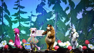 Predstava “Maša i Medvjed” moskovskog Dječjeg kazališta oduševila zadarske mališane Predstava “Maša i Medvjed” moskovskog Dječjeg kazališta oduševila zadarske mališane