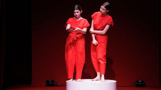 Igrajmo se: Zabranjeno mlađima od 15 strana A