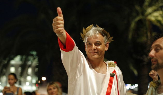 Split, 210811. 
Treca vecer tradicionalne manifestacije Dani Dioklecijana 2011, u kojoj su se gradjanima Splita i njihovim gostima priblizila davno minula vremena cara Dioklecijana, u cije se vrijeme, prije 1700 godina, izgradila palaca.
Na fotografiji: n