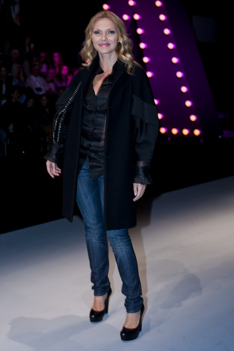 Zagreb, 201012.
U shopping centru Westgate od 18.-20.10. odrzava se modna revija Cro A Porter.
Na fotografiji: Vlatka Pokos.
Foto: Neja Markicevic / CROPIX