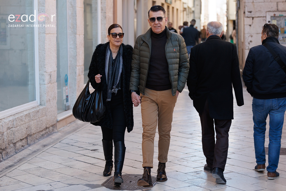 Đir po gradu, subotnja špica 18. ožujka 2023. Đir po gradu, subotnja špica 18. ožujka 2023.