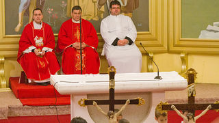 Sinoć je u Bibinjama na jedinstveni način obilježen Velik petak, foto: Leo Banić Sinoć je u Bibinjama na jedinstveni način obilježen Velik petak, foto: Leo Banić