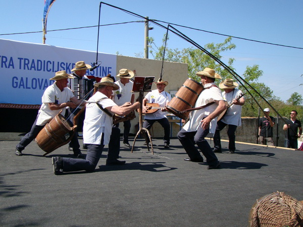 Galovac: Smotra  tradicijske baštine osnovnih i srednjih škola Zadarske županije. Foto: Marko Mane Ledenko