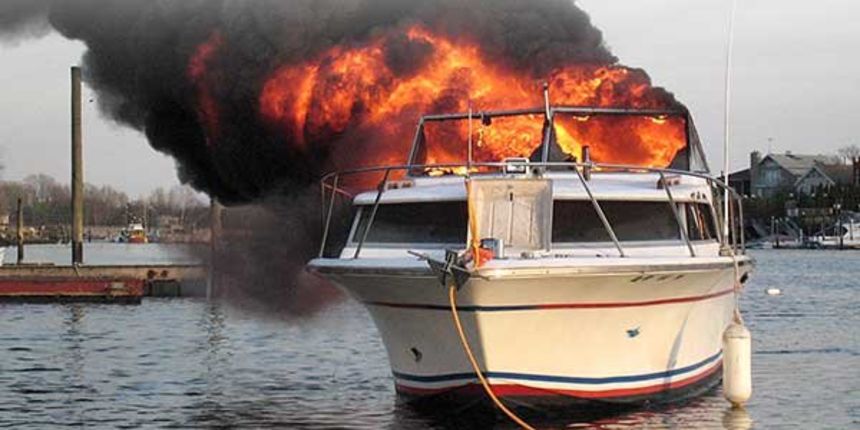 Brod, požar na brodu, požar na jahti