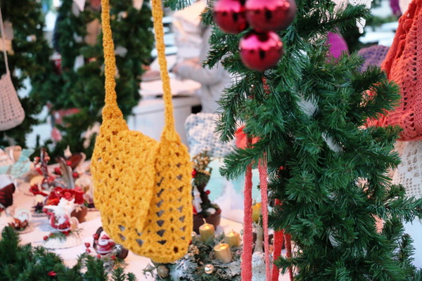 Paljenjem prve adventske svijeće i prigodnim zabavnim programom započela manifestacija Advent na otoku Viru