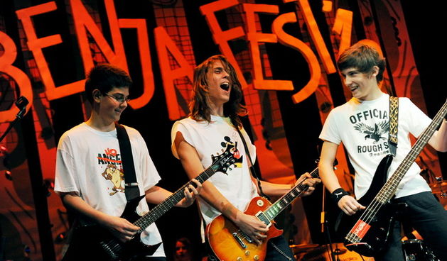 Zadar, 270510.
Veceras je u Hrvatskoj kazalisnoj kuci u Zadru odrzan 19. po redu glazbeno plesni festival ” Benjafest” na kojem sudjeluju ucenici osnovne skole Simuna Kozicica Benje i mnogi drugi. 
Foto: Andrija Lucic / CROPIX