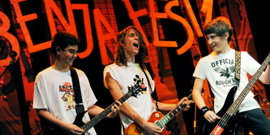 Zadar, 270510.
Veceras je u Hrvatskoj kazalisnoj kuci u Zadru odrzan 19. po redu glazbeno plesni festival ” Benjafest” na kojem sudjeluju ucenici osnovne skole Simuna Kozicica Benje i mnogi drugi. 
Foto: Andrija Lucic / CROPIX