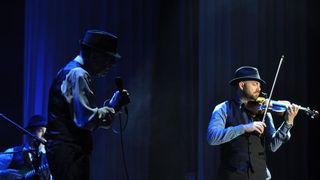 02.08.2013., Pula – Kanadski kantautor Leonard Cohen odrzao je koncert u prepunoj puslkoj Areni. Photo: Dusko Marusic/PIXSELL 02.08.2013., Pula – Kanadski kantautor Leonard Cohen odrzao je koncert u prepunoj puslkoj Areni. Photo: Dusko Marusic/PIXSELL