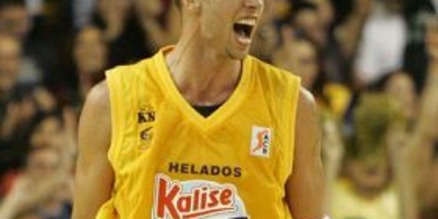 Carl English vs Barcelona (Foto:as.com) Carl English vs Barcelona (Foto:as.com)