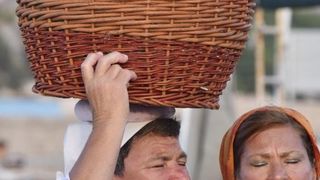 Krapanj: Održana tradicionalna ženska regata gajeta na vesla. Photo: Hrvoje Jelavić/PIXSELL Krapanj: Održana tradicionalna ženska regata gajeta na vesla. Photo: Hrvoje Jelavić/PIXSELL