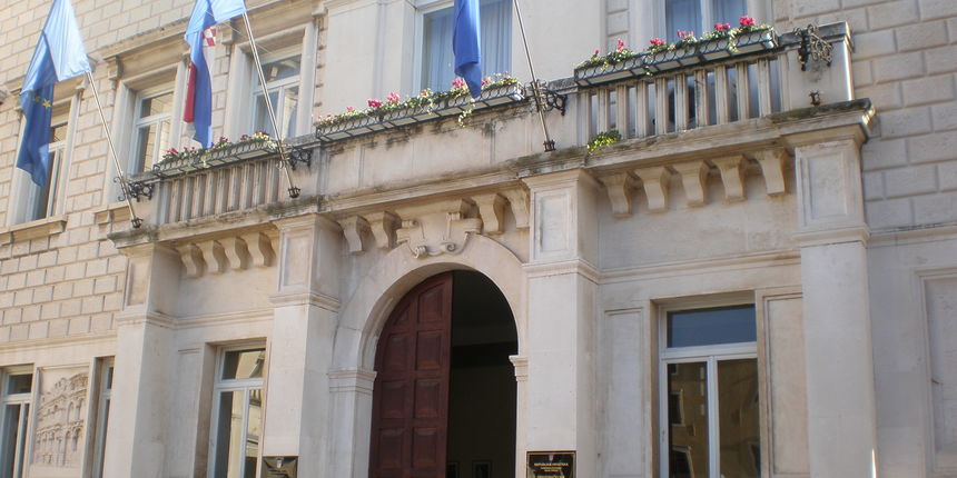 Grad Zadar – Gradska uprava (Foto: V. Pletikosić) Grad Zadar – Gradska uprava (Foto: V. Pletikosić)