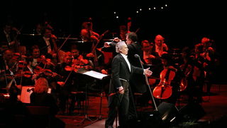 Zagreb, 191209.
U Areni Zagreb odrzan je humanitarni koncert naziva Korak u zivot u svrhu prikupljanja novca za skolovanje djece iz djecjih domova. Nastupili su Jose Carreras, Tony Cetinski i Celine Byrne.
Na slici: Jose Carreras.
Foto: Neja Markicevic / Zagreb, 191209.
U Areni Zagreb odrzan je humanitarni koncert naziva Korak u zivot u svrhu prikupljanja novca za skolovanje djece iz djecjih domova. Nastupili su Jose Carreras, Tony Cetinski i Celine Byrne.
Na slici: Jose Carreras.
Foto: Neja Markicevic /