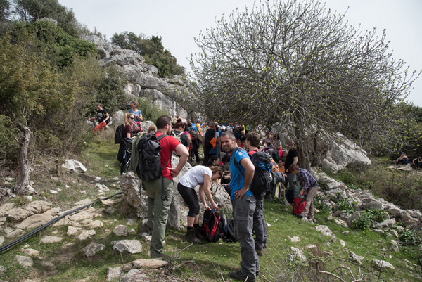 Drugi Planinarski pohod “Hajdemo do Vrane” 2. travnja 2016. Foto: Vinko Pešić