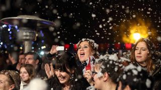Advent na Viru: Crvena jabuka oduševila u “sniježnom” Viru Advent na Viru: Crvena jabuka oduševila u “sniježnom” Viru