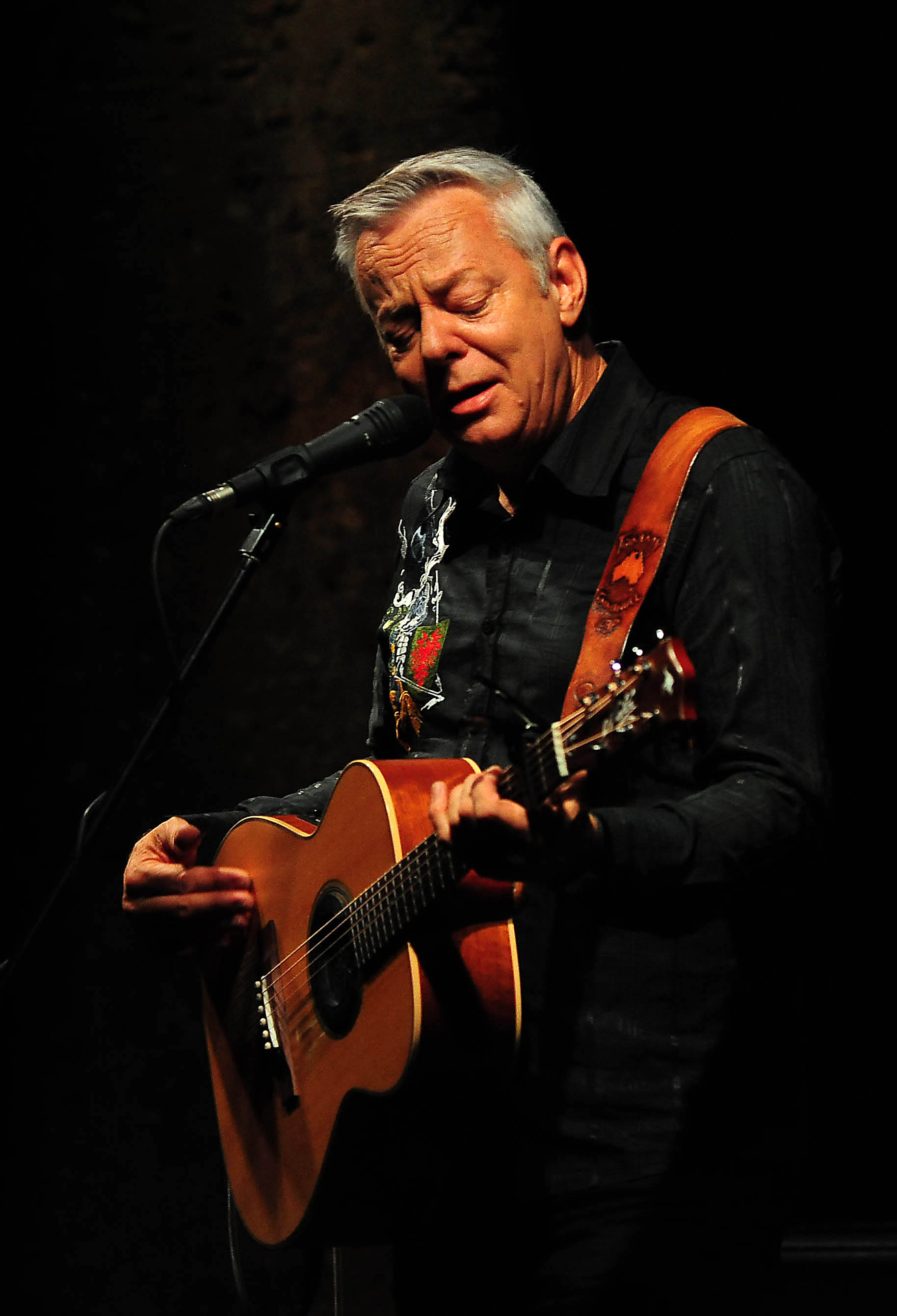 Gitaristički virtuoz Tommy Emmanuel održao fenomenalan koncert u Perivoju Vladimira Nazora. Foto: Nenad Marčev Gitaristički virtuoz Tommy Emmanuel održao fenomenalan koncert u Perivoju Vladimira Nazora. Foto: Nenad Marčev
