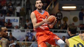 ZDBT 2016: KK Cedevita – Fenerbahce 77-88. Photo: Hrvoje Jelavić/PIXSELL ZDBT 2016: KK Cedevita – Fenerbahce 77-88. Photo: Hrvoje Jelavić/PIXSELL